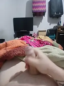 Snapshot of luluankle chatting on July 13, 2026, 9:36 pm luluankle online show from July 13, 2026, 9:36 pm