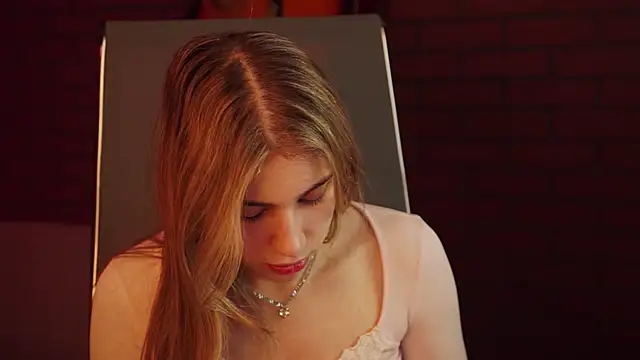 EllieCutes online show from March 11, 2025, 7:03 am