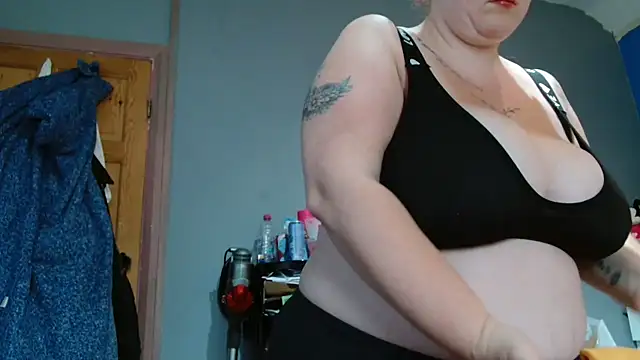 busty-bella1 online show from May 19, 2026, 1:18 pm