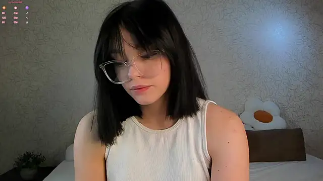 WildaBendell online show from November 26, 2025, 11:10 am