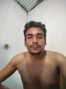 ArmandoDG18 online show from July 5, 2026, 2:13 pm