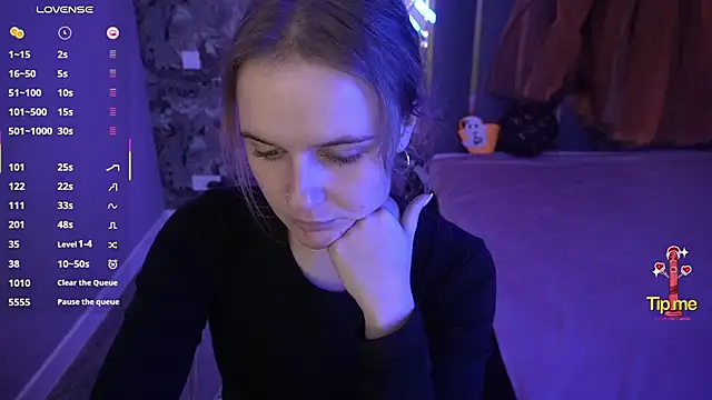 MaribelRiverr  online show from November 1, 2025, 6:51 am