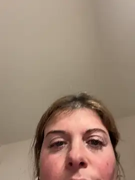 Snapshot of Lombada chatting on February 7, 2026, 11:57 pm Lombada online show from February 7, 2026, 11:57 pm