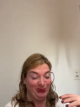 Snapshot of Lombada chatting on March 2, 2026, 5:08 am Lombada online show from March 2, 2026, 5:08 am