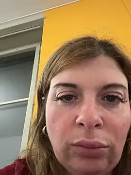 Snapshot of Lombada chatting on February 2, 2026, 6:07 pm Lombada online show from February 2, 2026, 6:07 pm