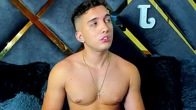 Snapshot of jeicob_stone chatting on March 6, 2025, 6:08 am jeicob stone online show from March 6, 2025, 6:08 am