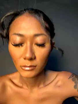 thai-dreamgirl online show from October 4, 2025, 9:49 pm