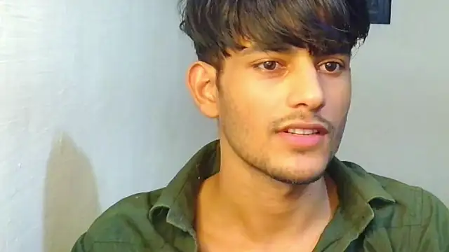 kingkartik7 online show from October 14, 2025, 2:39 pm