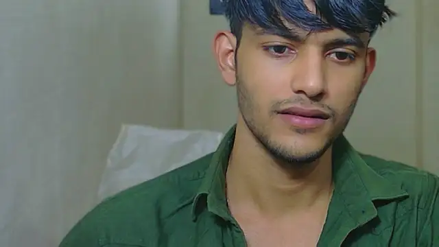 kingkartik7 online show from December 16, 2025, 6:39 am