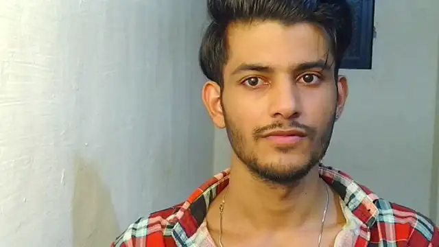 kingkartik7 online show from October 23, 2025, 4:27 pm