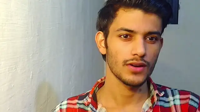 kingkartik7 online show from September 8, 2025, 4:06 pm