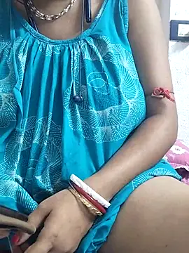 miss-Riy online show from June 19, 2026, 5:08 pm