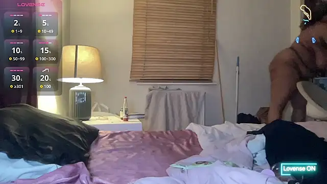 babysainty22 online show from April 11, 2026, 9:40 pm