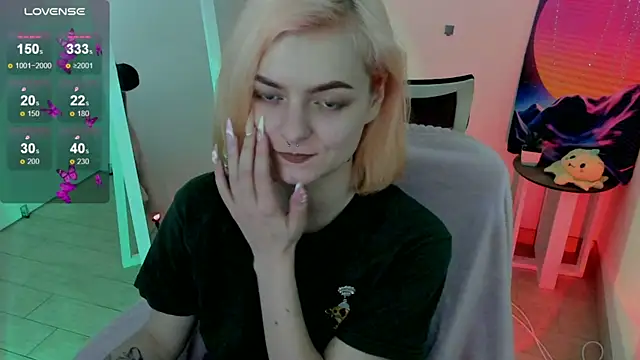 Fire Bestie online show from March 22, 2025, 1:30 pm