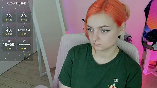 Fire Bestie online show from September 29, 2025, 12:33 pm