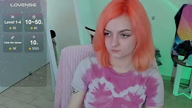 Fire Bestie online show from September 25, 2025, 12:55 pm