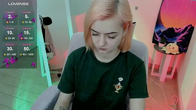 Fire Bestie online show from March 18, 2025, 1:34 pm