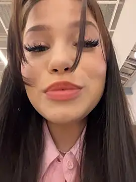 Chloe  Moon online show from November 3, 2025, 3:15 pm