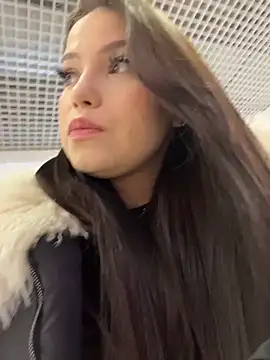 Chloe  Moon online show from February 6, 2026, 2:13 pm