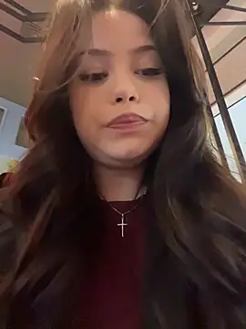 Chloe  Moon online show from April 16, 2026, 2:07 pm