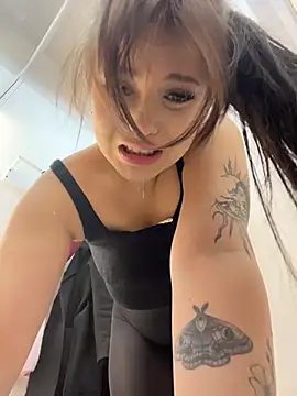 Chloe  Moon online show from October 6, 2025, 3:57 pm