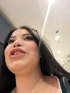 Chloe  Moon online show from March 2, 2025, 9:54 am