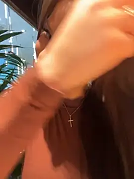 Chloe  Moon online show from December 20, 2025, 2:09 pm