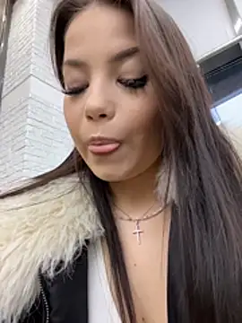 Chloe  Moon online show from February 8, 2026, 2:04 pm