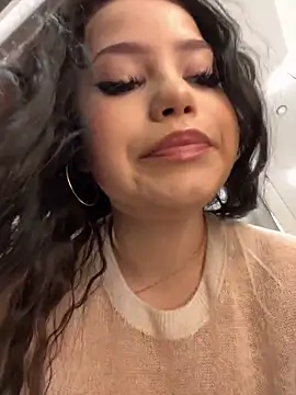 Chloe  Moon online show from January 11, 2025, 10:51 am