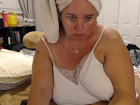 LauLauPAWG online show from October 19, 2025, 12:35 am