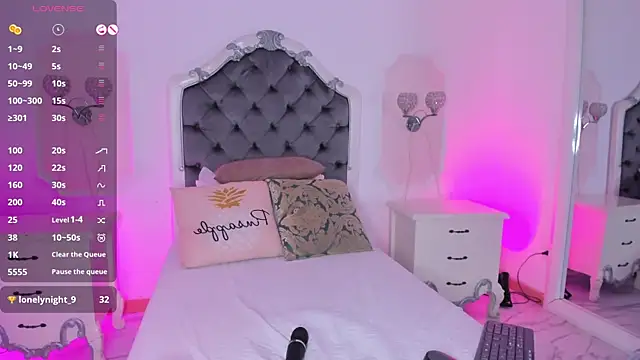 PollyGrey  online show from September 27, 2025, 3:45 am