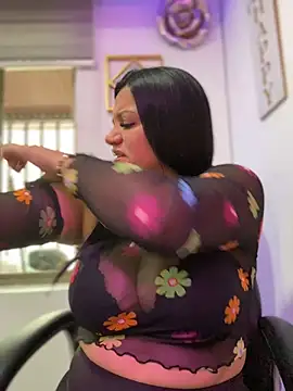 Milff parkerrr online show from April 28, 2026, 8:57 pm