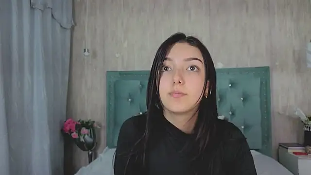 Marcelaa fox online show from September 11, 2025, 7:58 pm