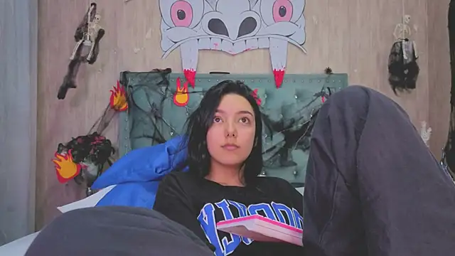 Marcelaa fox online show from October 29, 2025, 8:52 pm