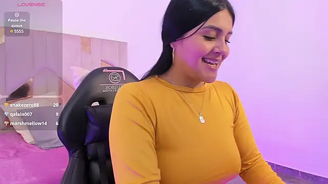 Snapshot of Analia_tay chatting on February 26, 2025, 5:10 pm Analia tay online show from February 26, 2025, 5:10 pm