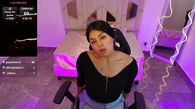 Snapshot of Analia_tay chatting on February 1, 2025, 5:37 pm Analia tay online show from February 1, 2025, 5:37 pm