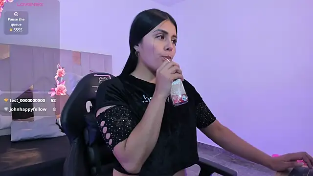 Snapshot of Analia_tay chatting on March 4, 2025, 2:32 pm Analia tay online show from March 4, 2025, 2:32 pm