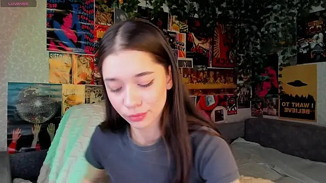 Butterflys1268 online show from February 6, 2025, 10:21 pm