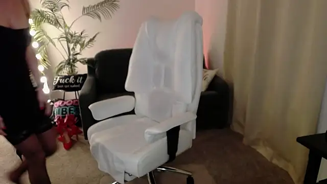 YourMarthaMayer online show from March 18, 2025, 5:23 pm