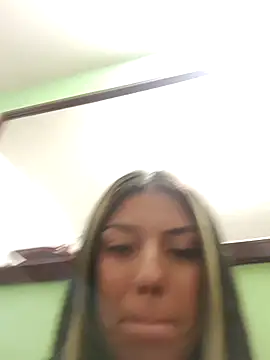 Sweel Leyva18 online show from January 26, 2025, 6:59 am