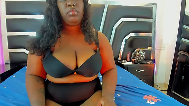 Snapshot of nanami_2 chatting on January 22, 2025, 7:45 pm nanami 2 online show from January 22, 2025, 7:45 pm