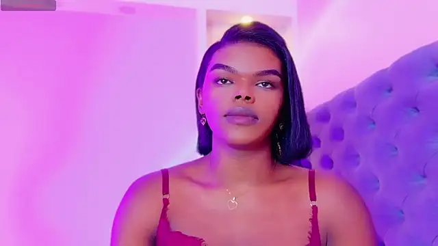 CamiEstrada online show from October 24, 2025, 1:21 pm