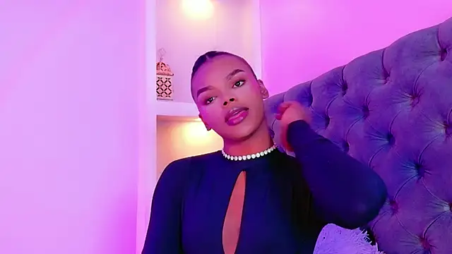 CamiEstrada online show from December 20, 2025, 1:19 am