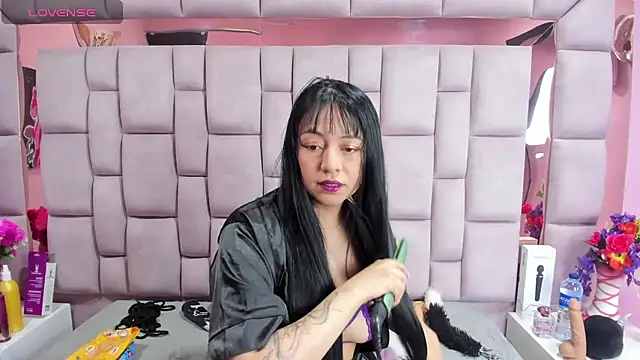 slut anal  online show from March 17, 2025, 9:13 pm