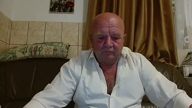 fullballs6 online show from September 24, 2025, 12:40 am