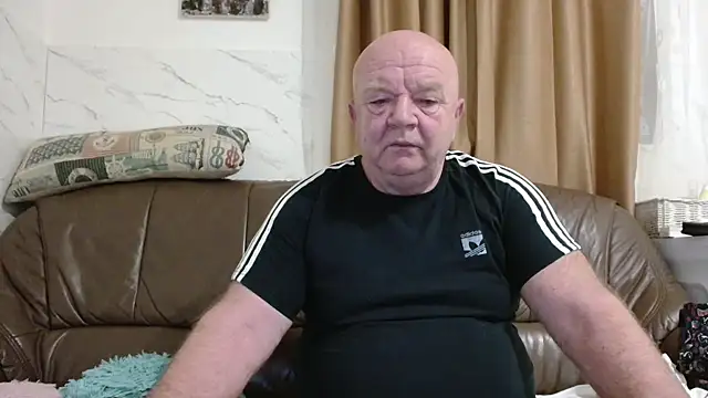 fullballs6 online show from February 13, 2026, 3:17 am