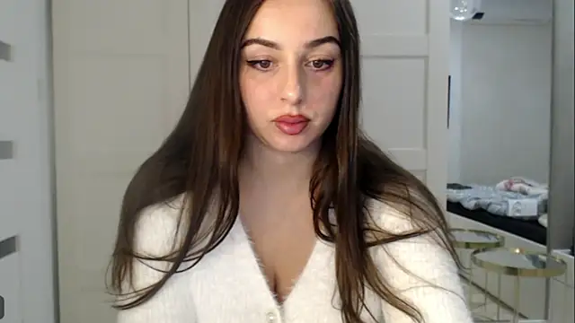 courtneyPerfect online show from October 30, 2025, 3:20 pm