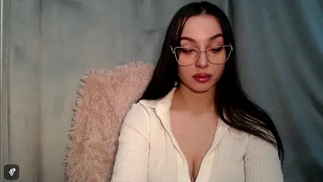 courtneyPerfect online show from February 5, 2026, 3:19 pm