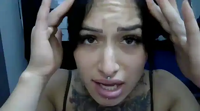 TinnaDawsom online show from March 1, 2025, 10:53 pm