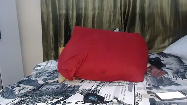 Foxybrownxx1 online show from October 21, 2025, 6:29 pm